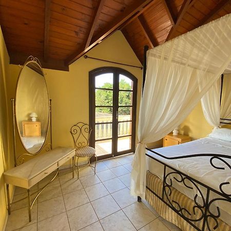 Hotel Velha Corte Сан-Жозе-дус-Піняйс Екстер'єр фото