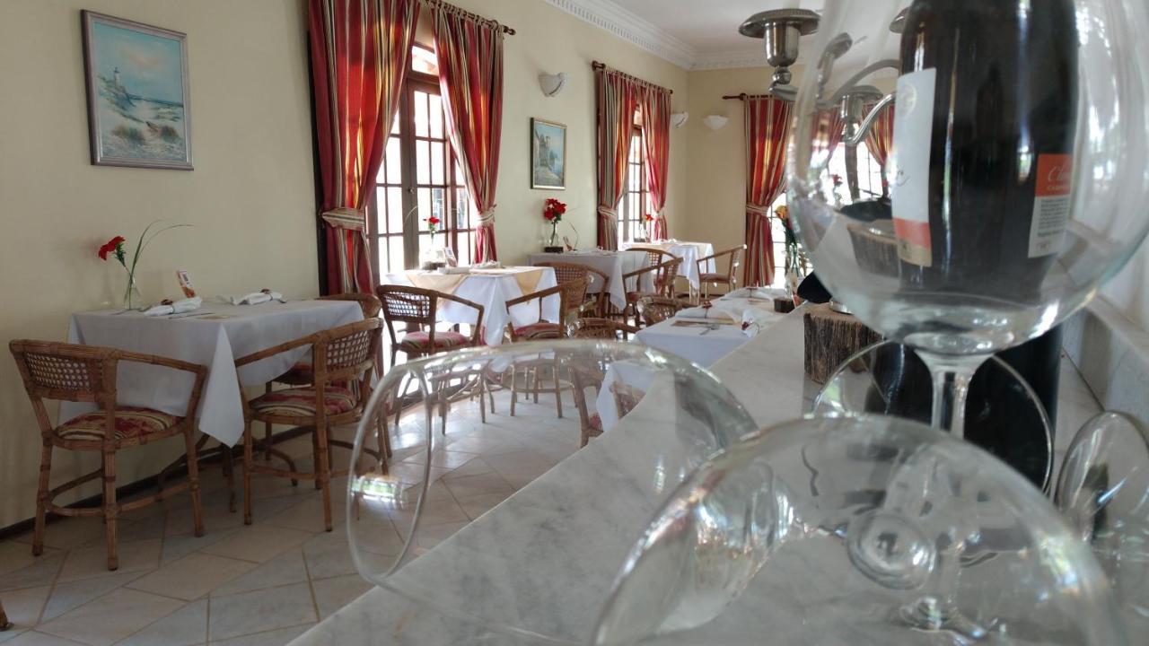 Hotel Velha Corte Сан-Жозе-дус-Піняйс Екстер'єр фото