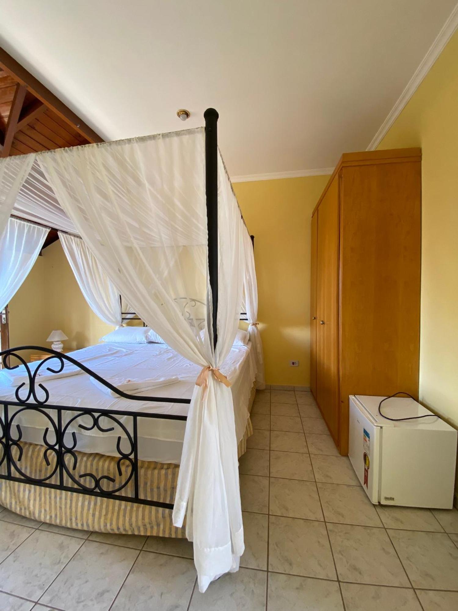 Hotel Velha Corte Сан-Жозе-дус-Піняйс Екстер'єр фото
